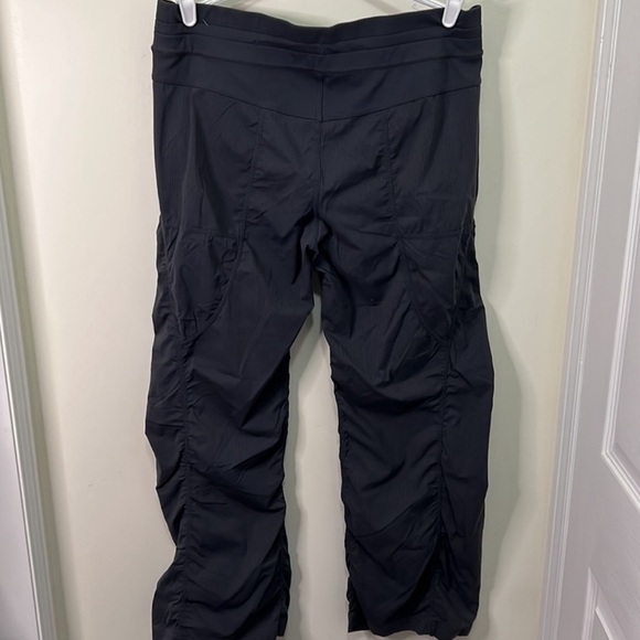 Lululemon Unlined Studio Pants Size 12 - Picture 6 of 6